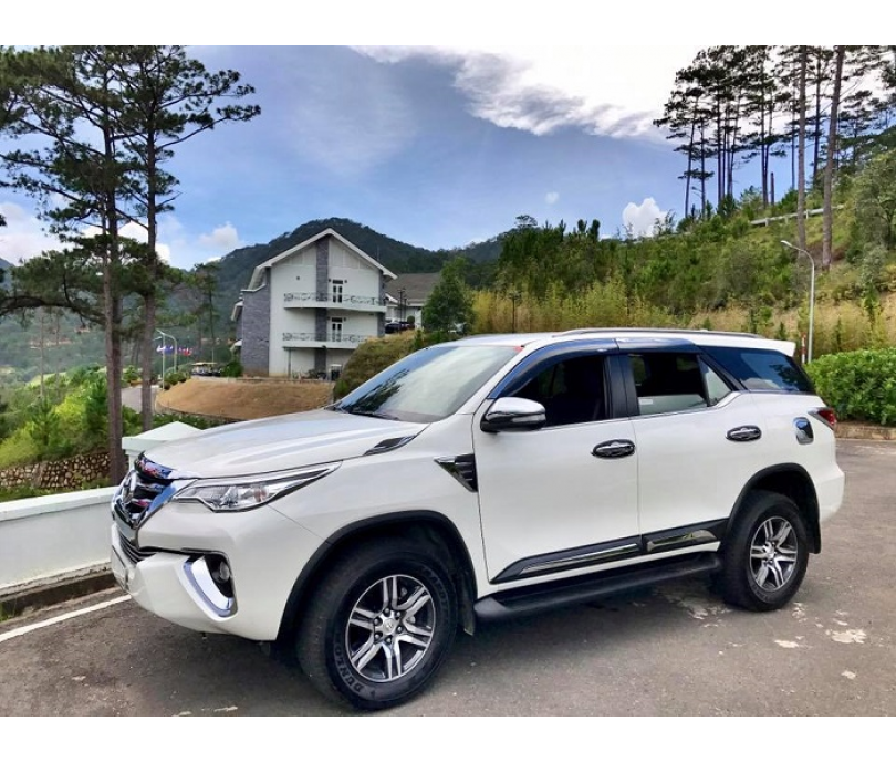 Cho thuê xe 7 chỗ TP Biên hòa - sân bay Tân Sân Nhất